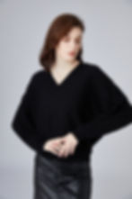 No.46 SUPERFINE MERINO CASHMERE MIX BAT SLEEVE V-NECK