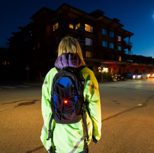 Sicher durch den Herbst: So schützen Sie Ihr Kind im Strassenverkehr bei Dunkelheit und Dämmerung
