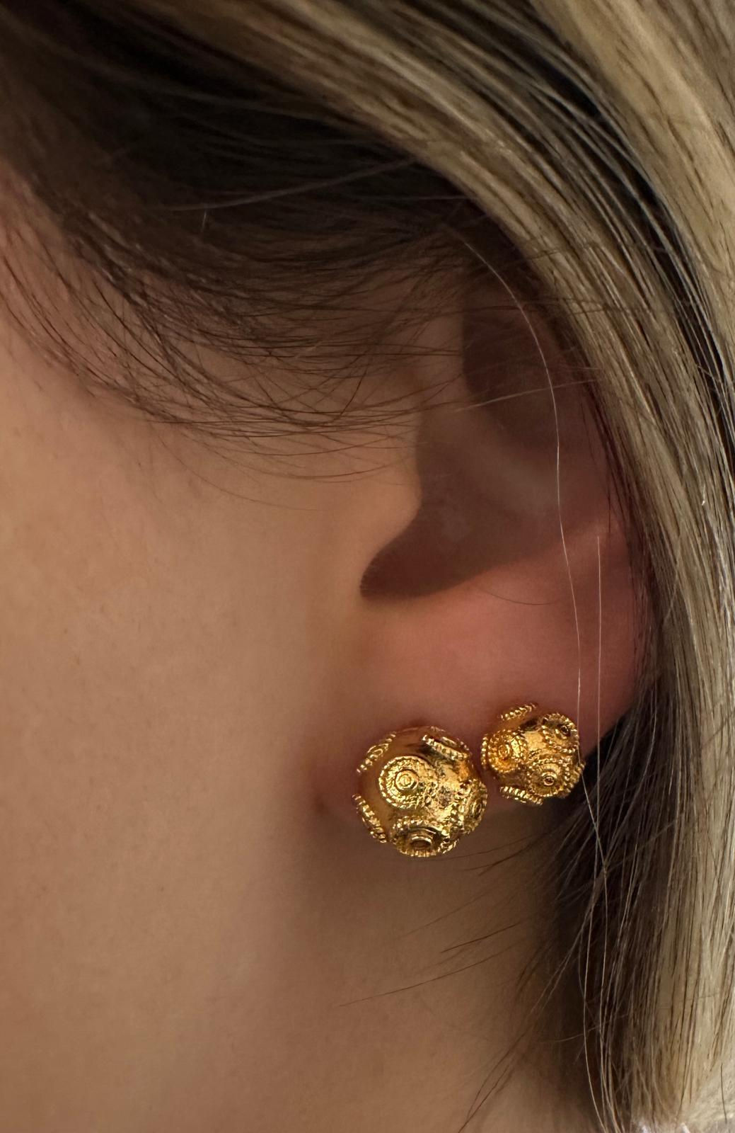 Bola de Viana em Aço Banhado a Ouro – Disponível em Modelo Grande e Pequeno