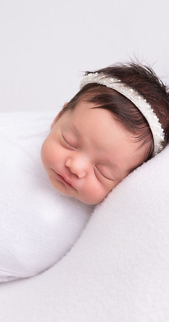 newborn girl.jpg