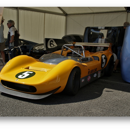 McLaren M1C, une voiture de course redoutable