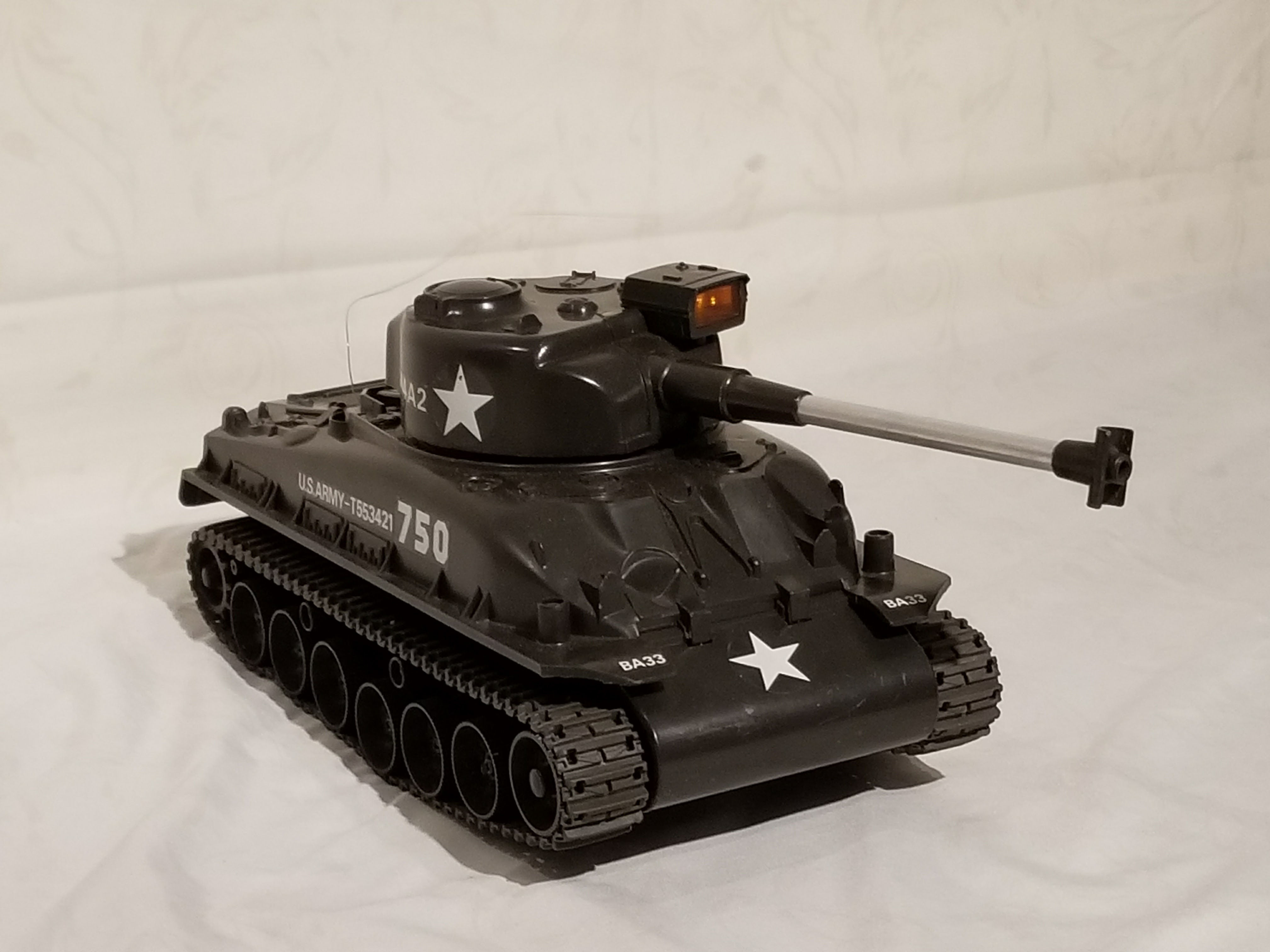 WWII - RC Sherman Tank - Lights & Sounds- Radio Shack  -1982- W/ BOX