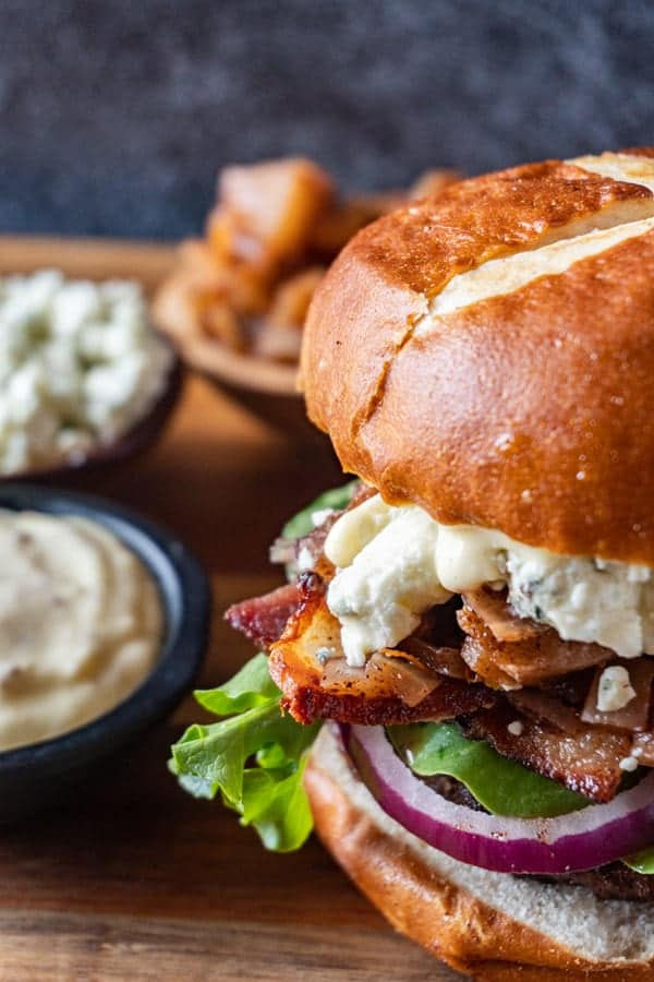 Fairway Grill & Pub SpecialTEE Burgers