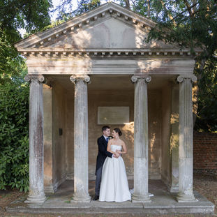 Charlotte & Matt's elegant wedding