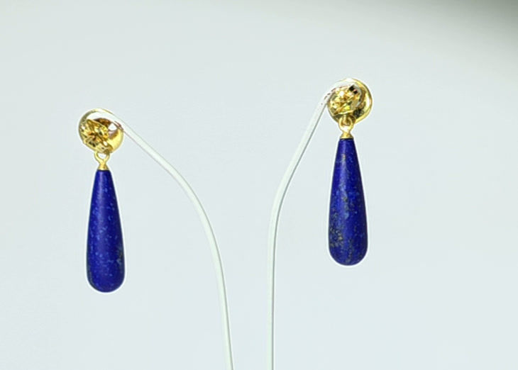 Miniaturbild: Ohrstecker mit Lapislazuli, 925er Silber und goldplattiert 