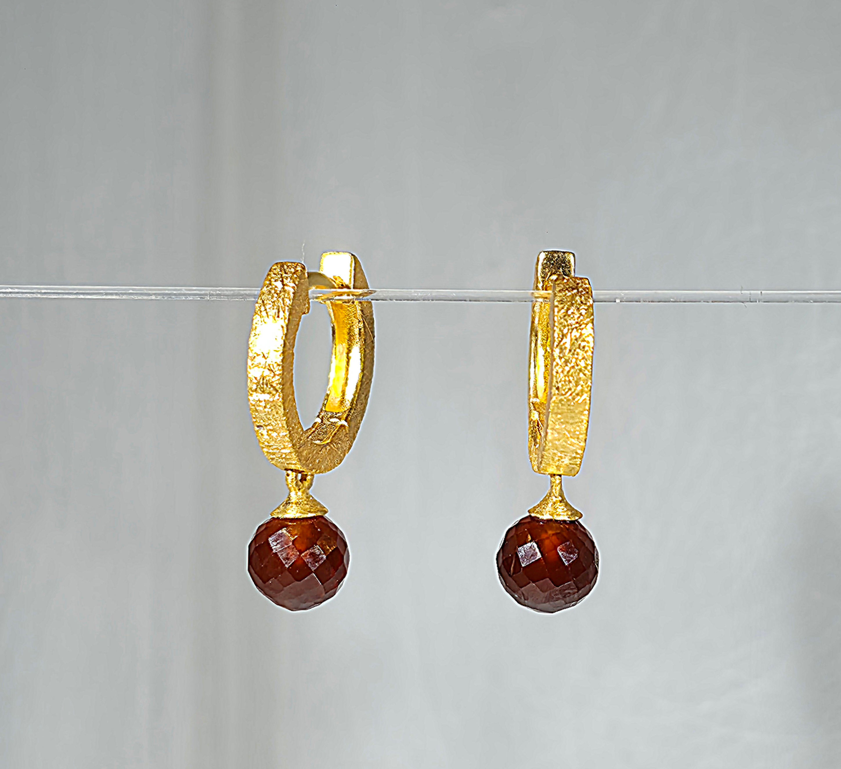 Creolen 925er Silber, vergoldet mit Granat