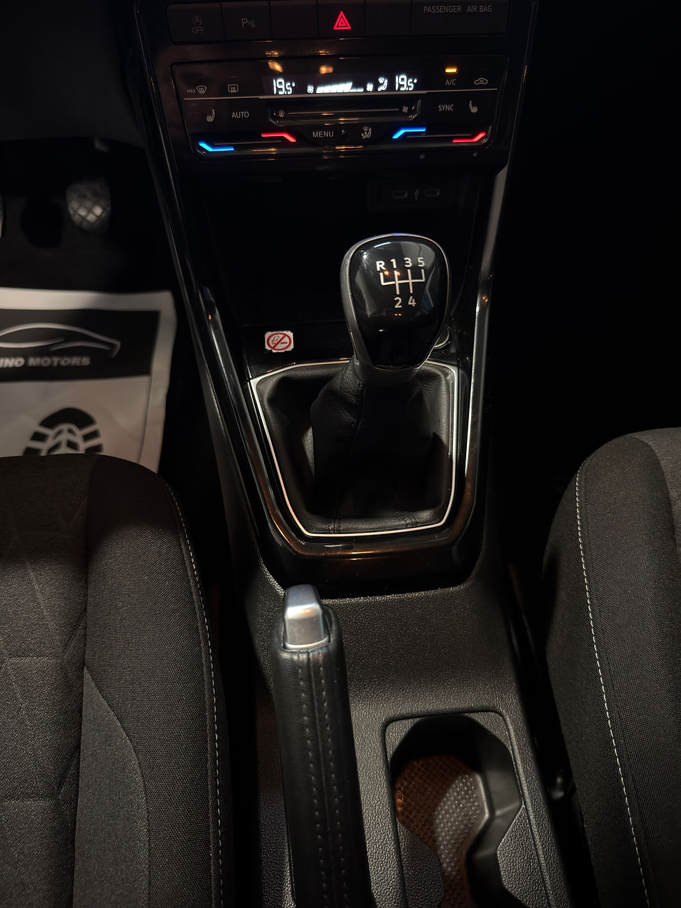 Miniatura: Volkswagen T-Cross 1.0 TSI Life