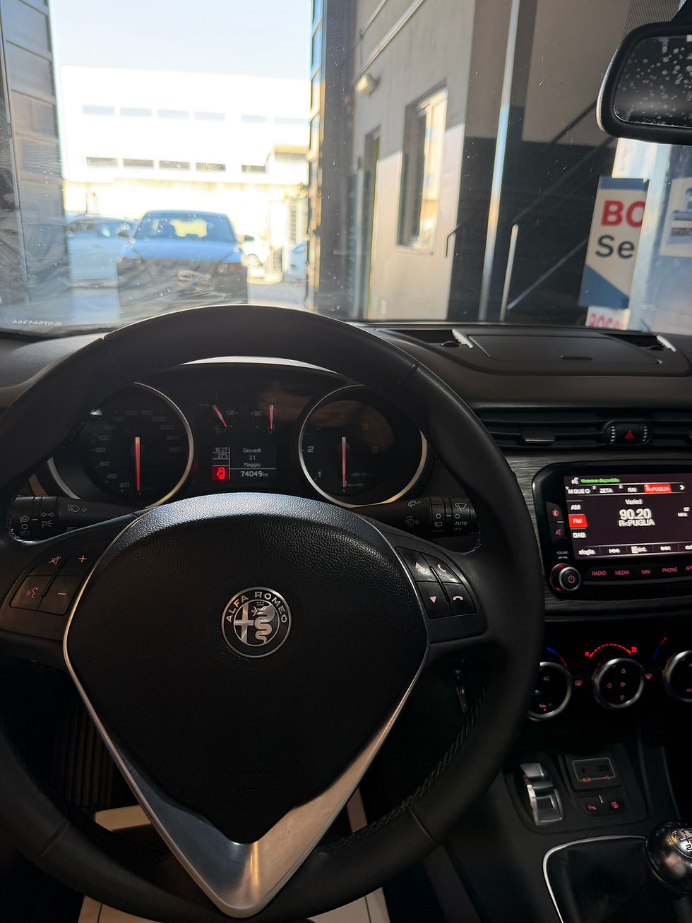 Miniatura: Alfa Romeo Giulietta 1.6 JTDM Sport Carbon Edition