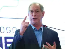 Ciro Gomes retorna ao PSDB e será candidato ao governo do Ceará em 2026