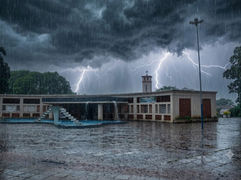 Nova frente de instabilidade coloca o RS em alerta para temporais e chuva intensa até terça