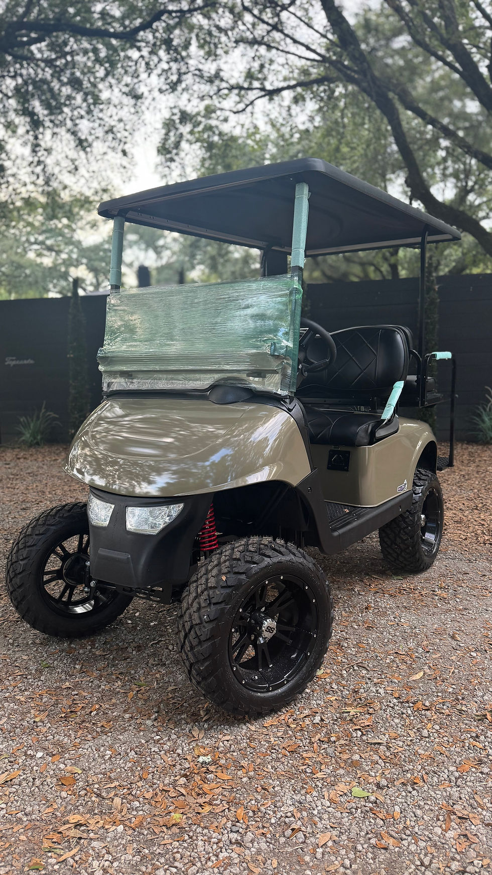 EZGO PREMIUM ELITE LITHIUM GOLF CART 48V-MOSSY OAK