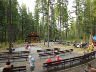 Yahk Kingsgate Community Centre