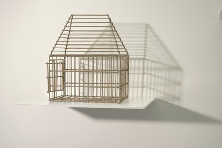White Shadow, 2018
wood, metal
15 x 14 x 8,5 cm