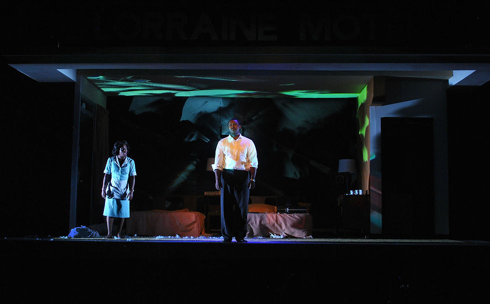 Show Photo By Pedro Zepeda