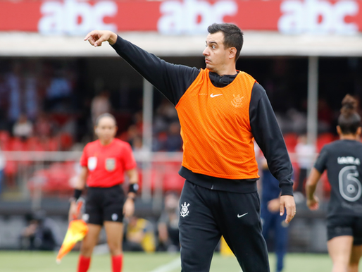 Piccinato critica arbitragem, mas reconhece Corinthians abaixo em estreia na Libertadores Feminina