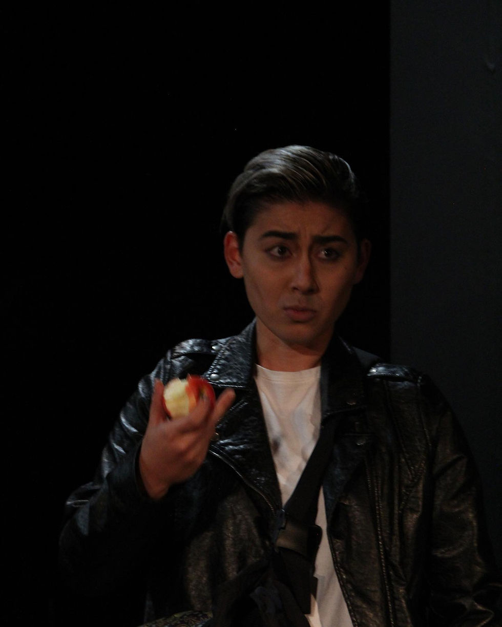 真喜が参加した市民劇の舞台写真。