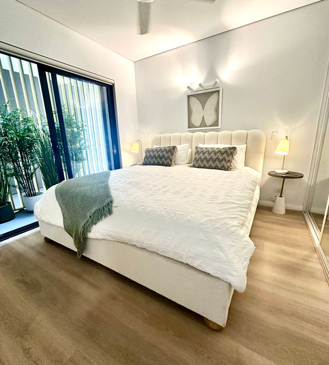 Love the supersize King bed in this Master suite