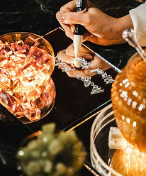 A festive treat like no other, ready to make a little crush this season… ✨Last night at SA