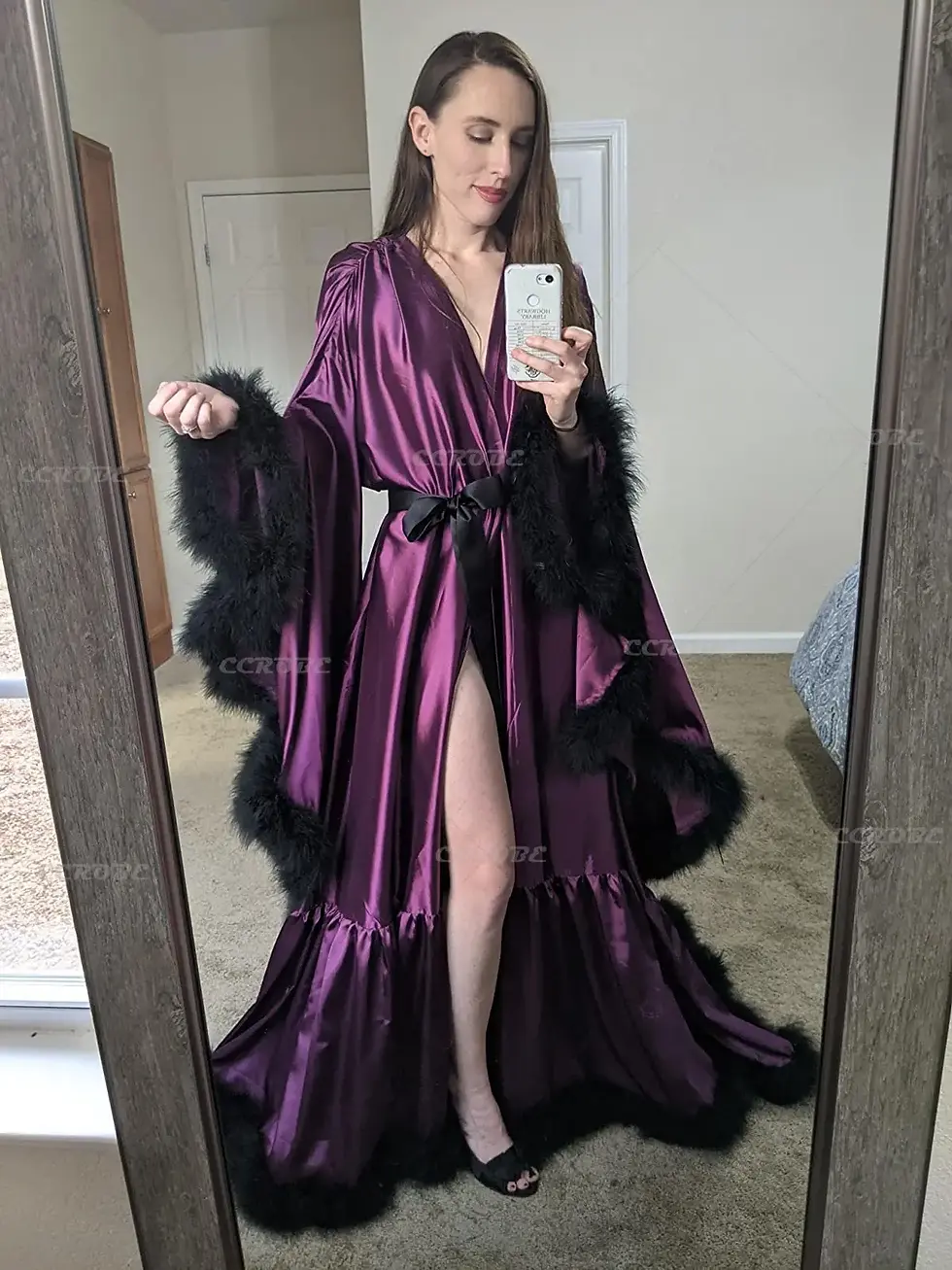 Thumbnail: Ladies Luxury Robe Flare Sleeves Feather Bridal Robe Silk Satin Boudoir Lingerie