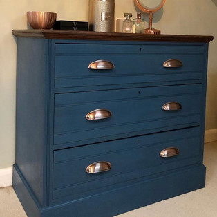 Edwardian chest of drawers