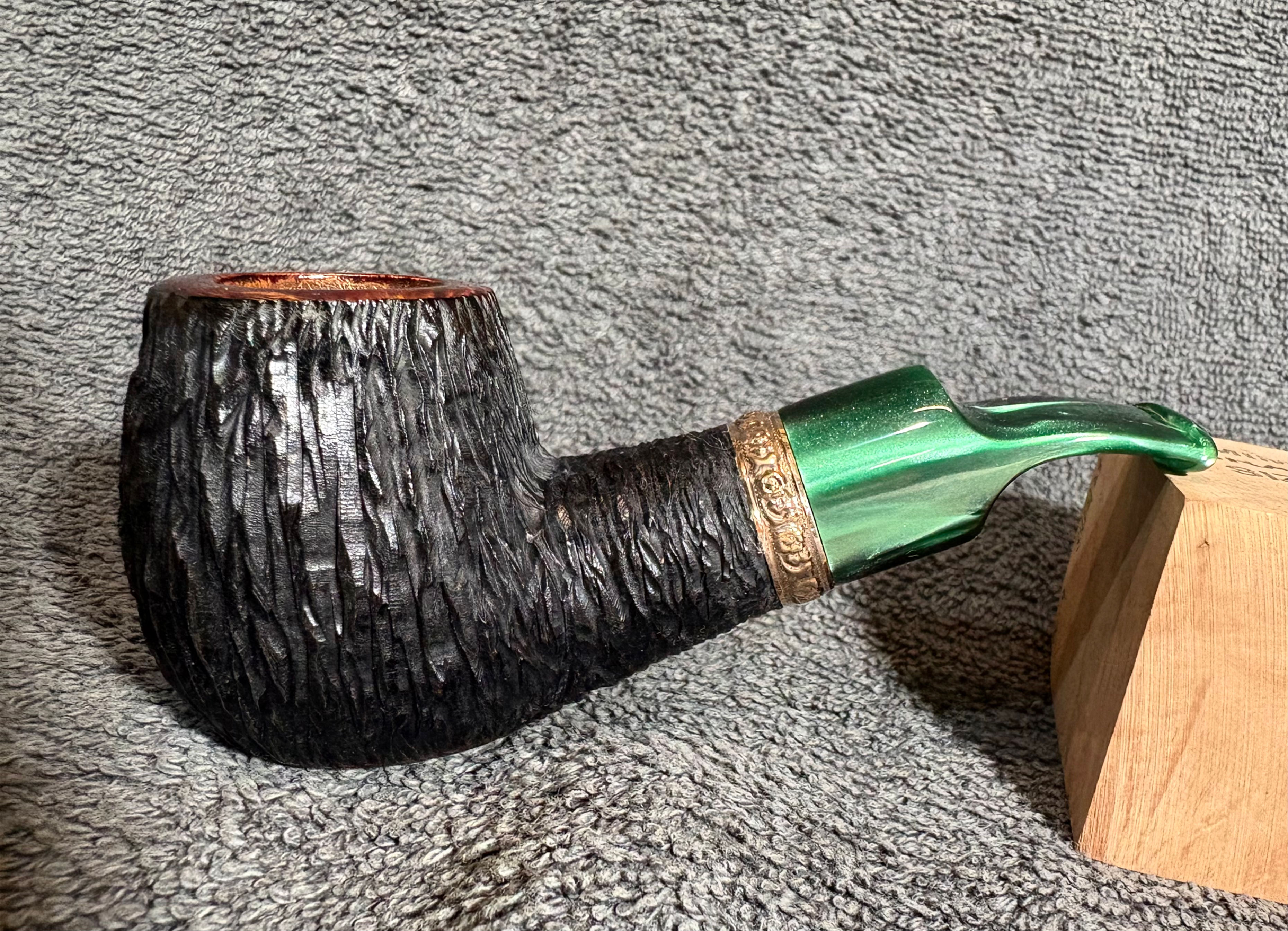 1154 - Stubby bent billiard