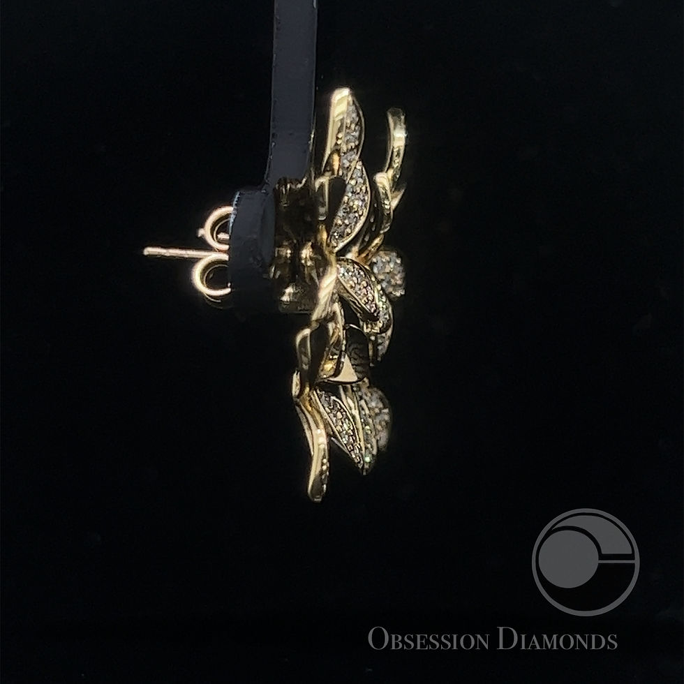 Thumbnail: Pavé Diamond Flower Post Earrings