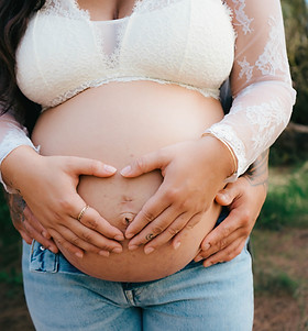 Pregnant Native Hawaiian 'Ohana