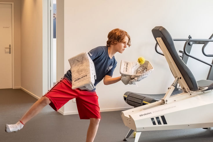 VIVO Physiotherapie, Zürich, Team, Physio Zürich, Physiopraxis Zürich, Physiotherapie Zürich, Sportphysiotherapie Zürich, Medizinische Trainingstherapie Zürich, Kinderphysiotherapie Zürich, Skoliose Therapie Zürich, Dry Needling Zürich, Lympfdrainage Zürich, Wassertherapie Zürich, Therapeutische Massage Zürich, ddrobotec Zürich