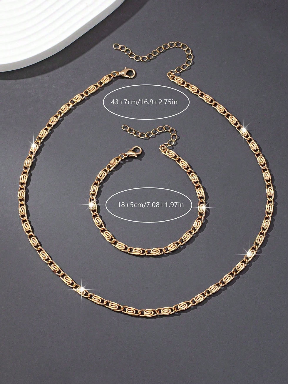 Thumbnail: A Set of Sexy and Casual Women's Necklaces and Bracelets, Fashionable, Personali