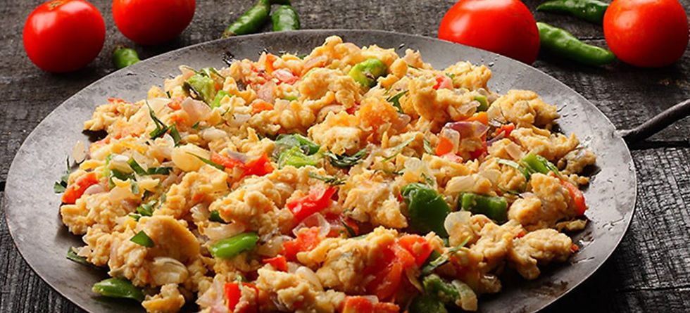 Mexican Scrambled Eggs
Scrambled Eggs, Pico de Gallo, Mexican Cheeses, Shaved Jalapeños, Choice of Beans, Fresh Flour Tortillas, (2) Bacon Strips