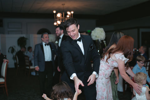 Elevate your event with Liv2Party Entertainment’s professional DJ services, delivering the perfect soundtrack for any celebration.