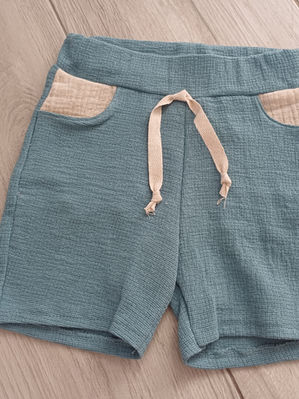 Kurze Bubenhose für heisse Sommertage