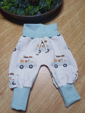 Lessige Sweat Hose Grösse 62 mit lustigen Desing