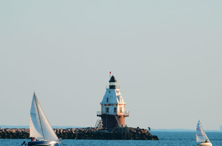Lighthouse and Boat_Ben_Boston_2020.jpg