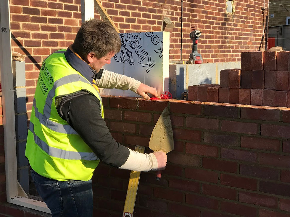 Professional bricklayer in Maldon working on a residential project