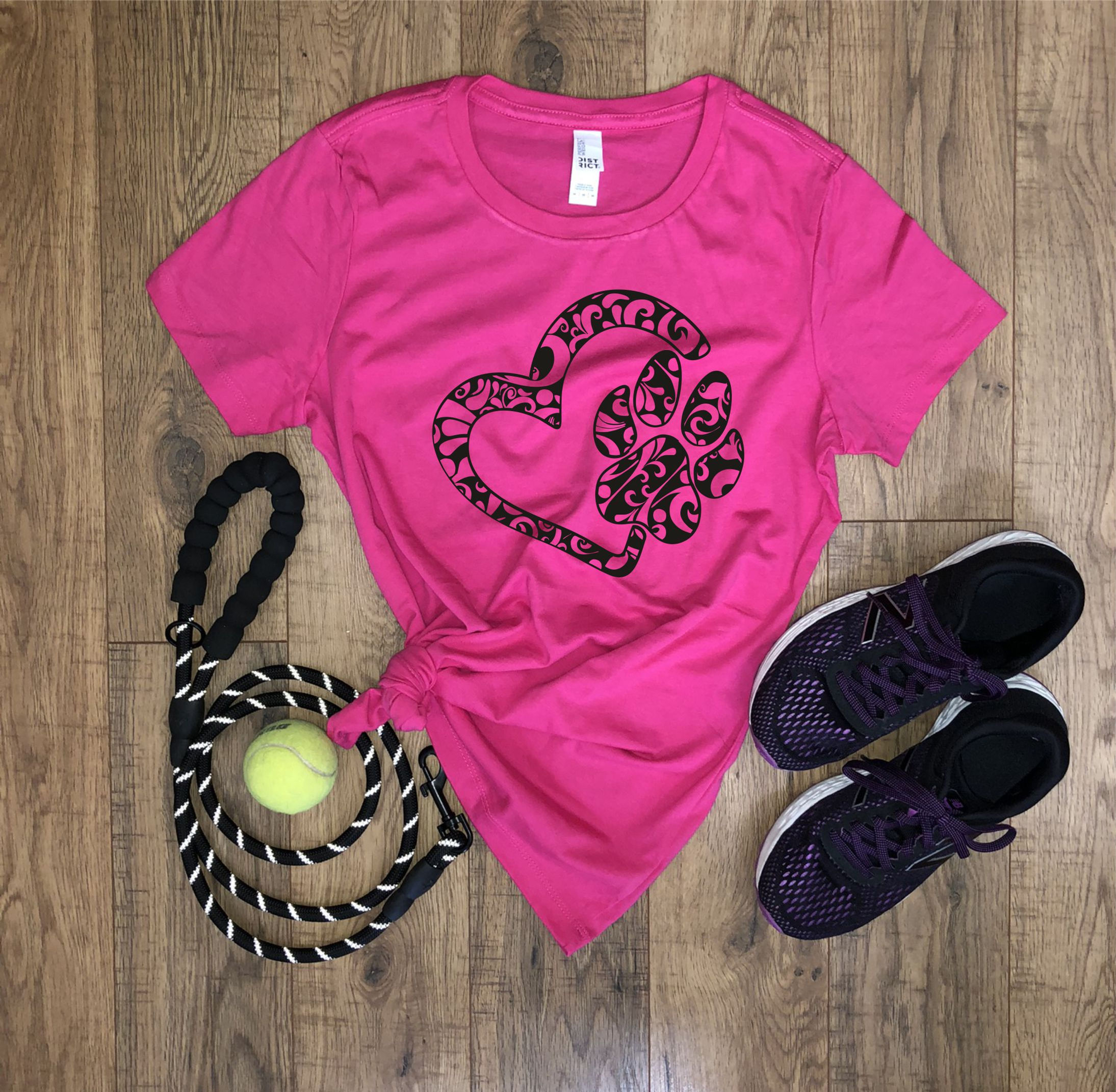 Heart Paw Mandala - Dog Mom T-Shirt