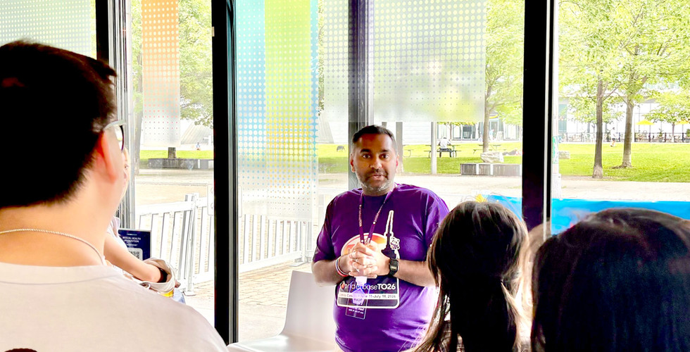 Abhishek speaking to students