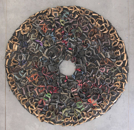 Circular object ,with a central hole.