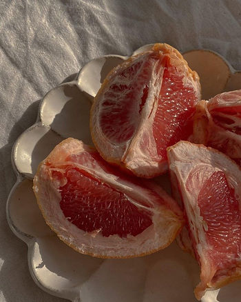 Is Grapefruit Really the Powerhouse Fruit for Burning Calories_.jpeg