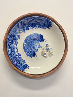 Unknown portrait,40x40x7,ceramic,terracotta,2023