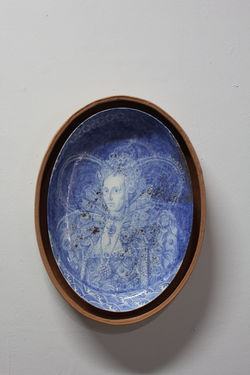 Un known lady, 32x42x6, ceramic, terracotta, 2025(500)