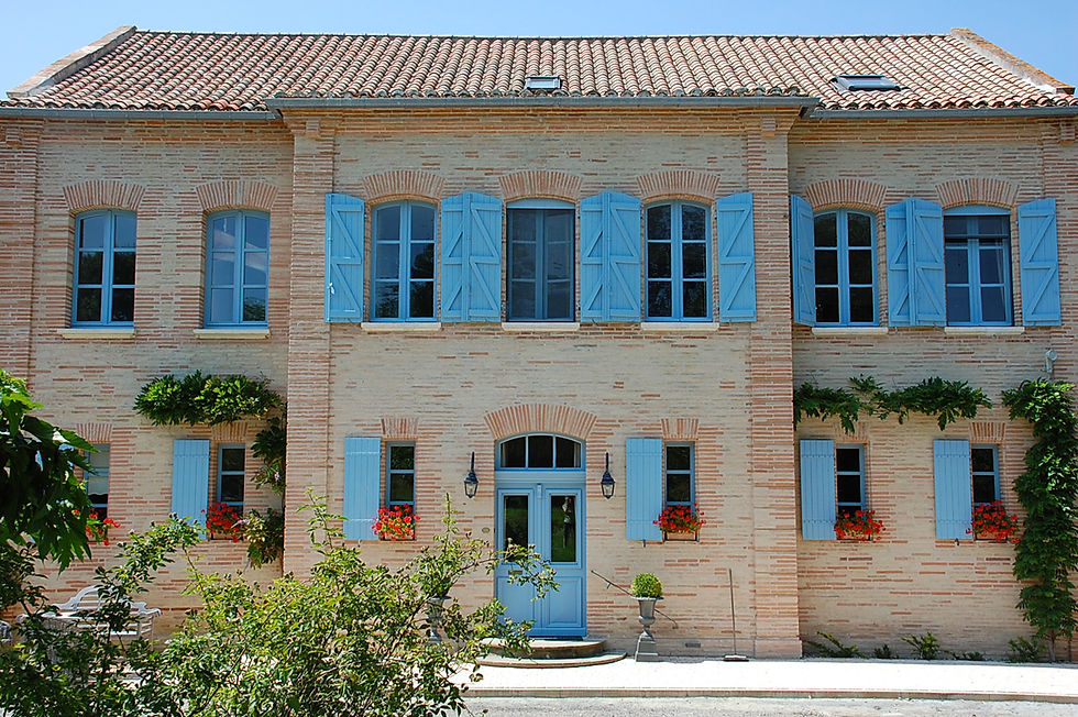 Le manoir où résident les propriétaires.