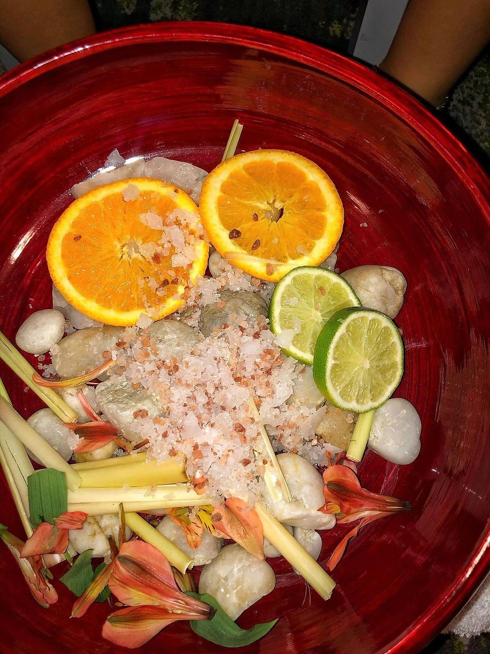 Thumbnail: Citrus Lemongrass - Calming Foot Soak