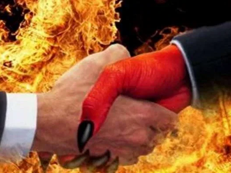 LE CELEBRITA’ AMMETTONO DI AVER VENDUTO L’ANIMA AL DIAVOLO