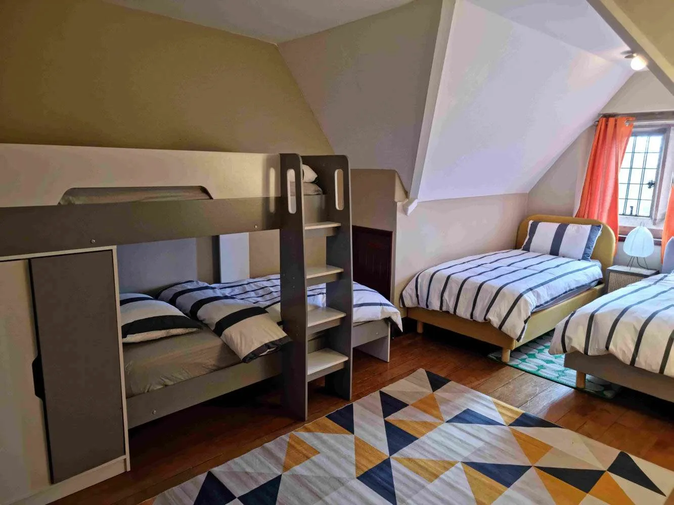 TLW Sisterhood Shared Room
