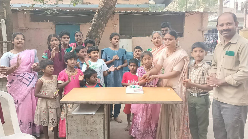 వయసు చిన్నదే.. కానీ మనసు గొప్పది...