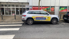 Publicité sur taxi de tours.jpeg