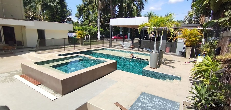 Reparacion de piscina y construcción de jacuzzi