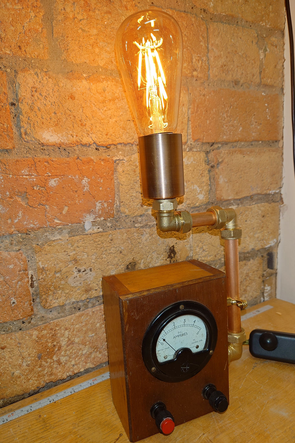 Thumbnail: steampunk upcycled lamp ampmeter