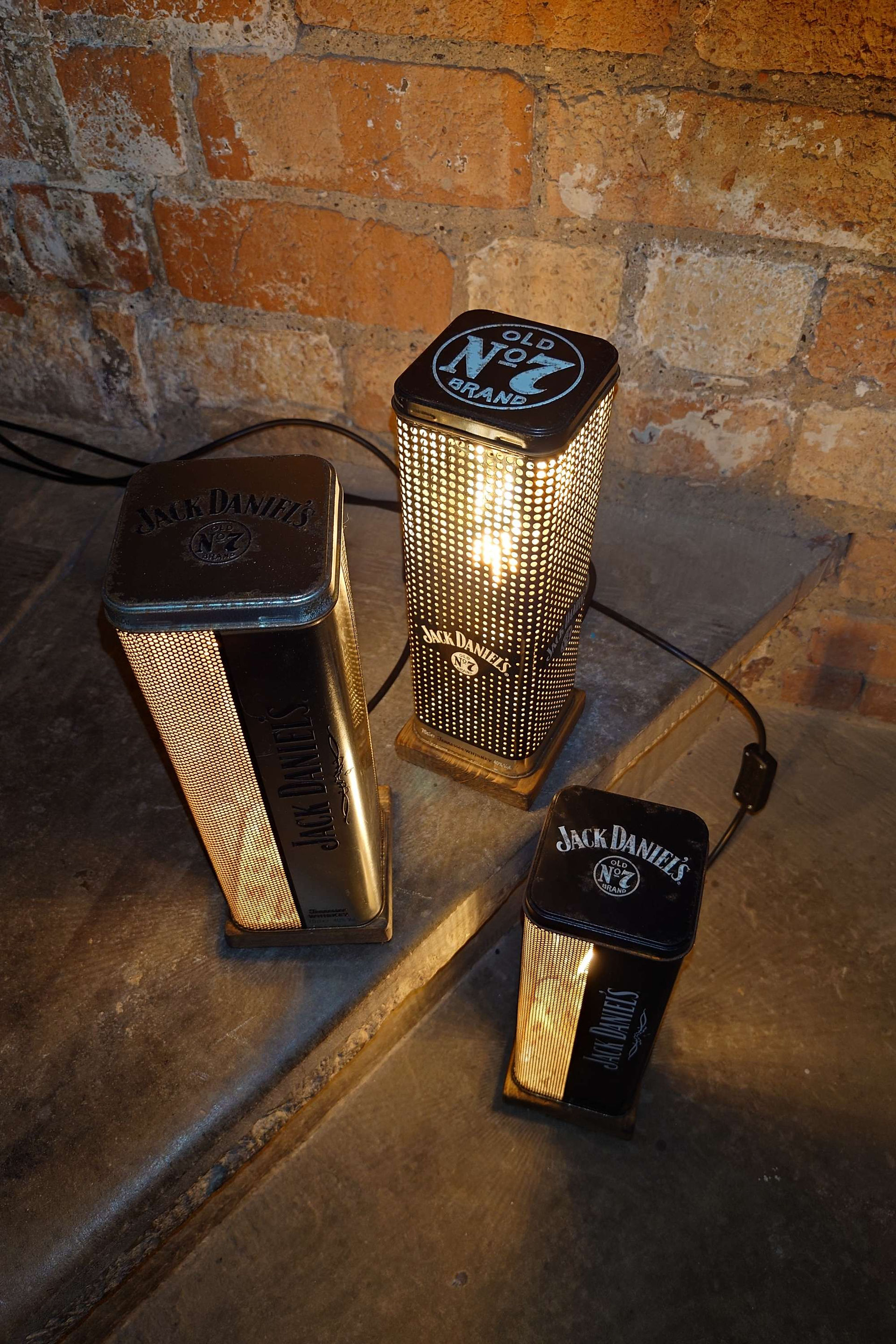 Jack Daniels tin vintage lamp